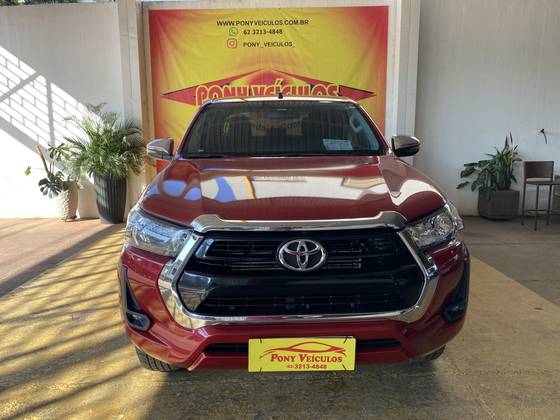 TOYOTA HILUX 2.8 D-4D TURBO DIESEL CD SRV 4X4 AUTOMÁTICO